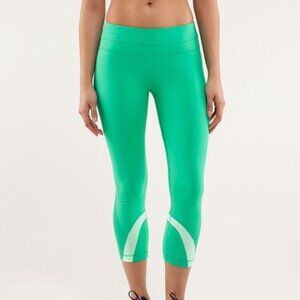 Lululemon Run: Inspire Crop II *All Full-On Luxtreme Size 6